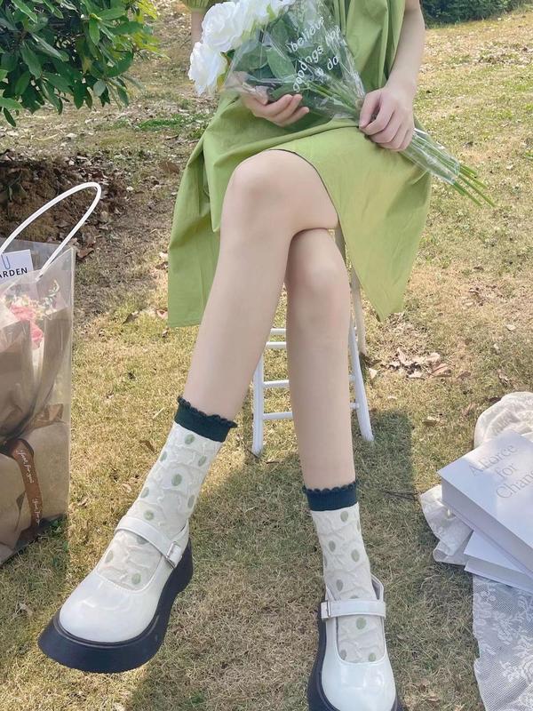Women's Vintage Floral Print Crew Socks, Fashion Casual Comfy Breathable Socks, Women Socks for All Seasons Daily Wear
