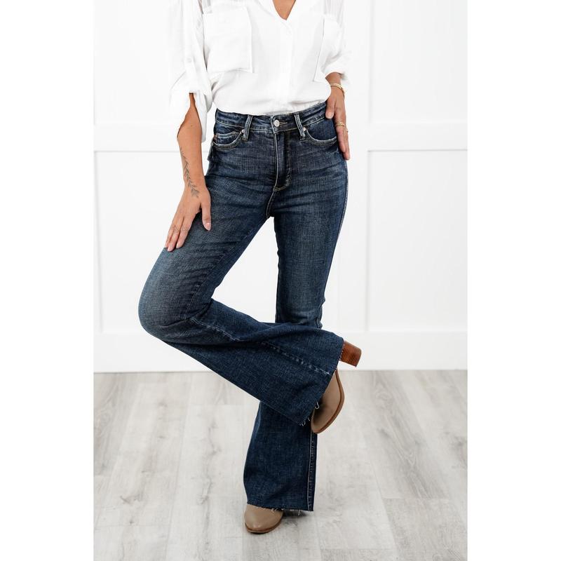 Judy Blue The Amelia Dark Wash Tummy Control Flare Jeans With Booty Lifting