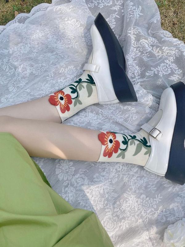 Women's Vintage Floral Print Crew Socks, Fashion Casual Comfy Breathable Socks, Women Socks for All Seasons Daily Wear