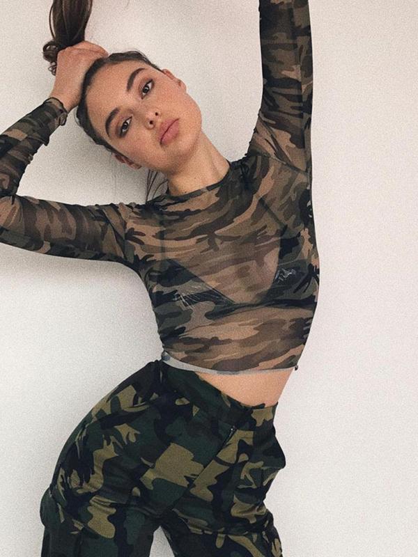 Women's Camo Print Round Neck Semi-sheer Tulle Crop Tee, Casual Long Sleeve Crew Neck T-shirt for Spring & Fall, Fashion Women's Top for Daily Wear, Fall Outfits, Fallfreshness