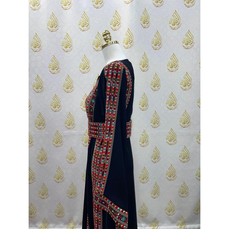 Manajel Thoub: Ultimate Elegance with Strass Detailing and Luxurious Khirka