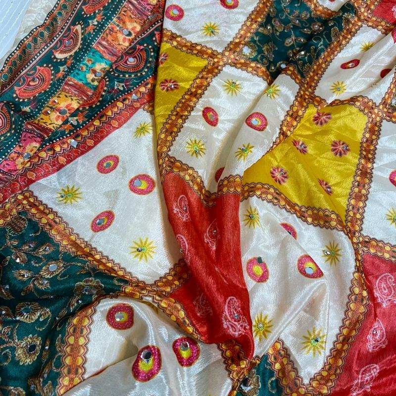 2 pis gawun set ( Christmas sale )
