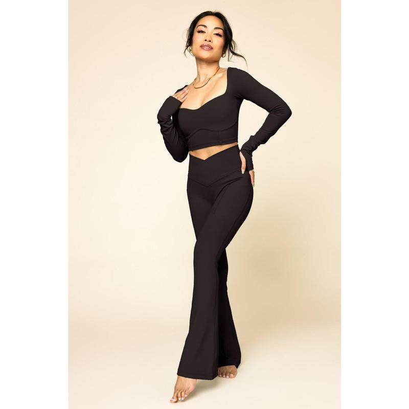Crisscross Hourglass® Flared Leggings with Pockets - Black