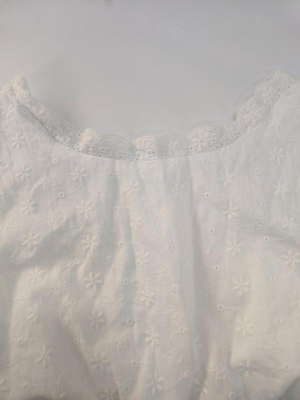 Women's Ditsy Floral Jacquard Eyelet Embroidery Shirred Ruffle Hem Tank Top, Casual Sleeveless Mock Neck Top for Summer, Ladies Clothes for Daily Wear