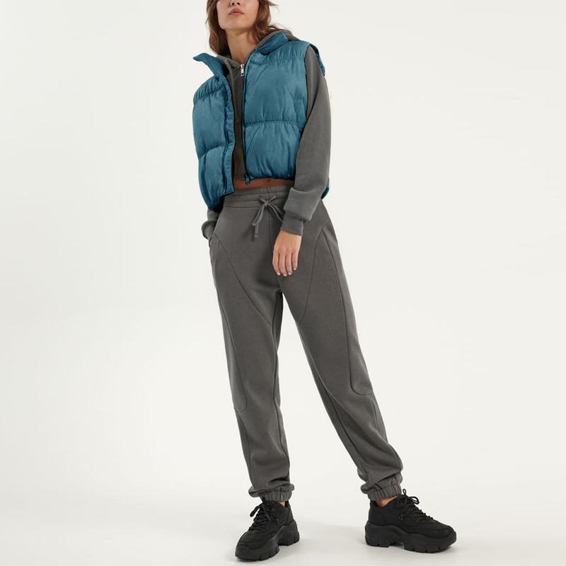 LianLive Women‘s Cropped Puffer Vest Zip Up Stand Collar Lightweight Sleeveless Padded Gilet with Pockets Women's Cropped
