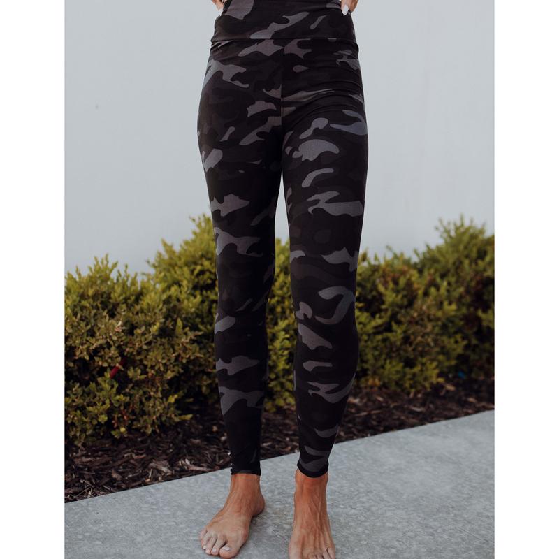 SA Exclusive Midnight Camo Leggings