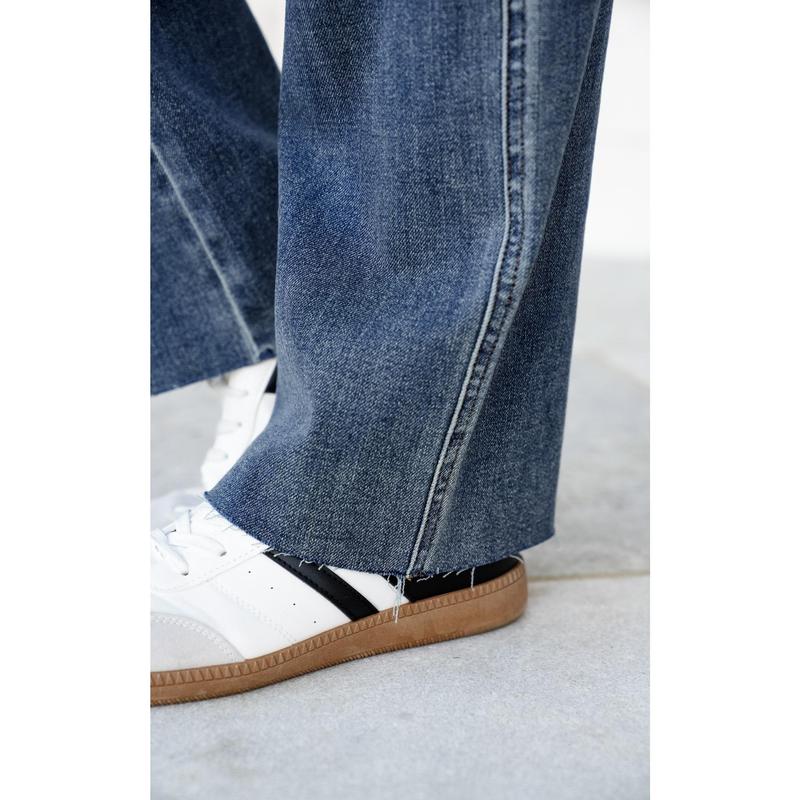 Judy Blue Straighten Up High Rise Medium Wash Tummy Control Raw Hem Straight Leg Jeans