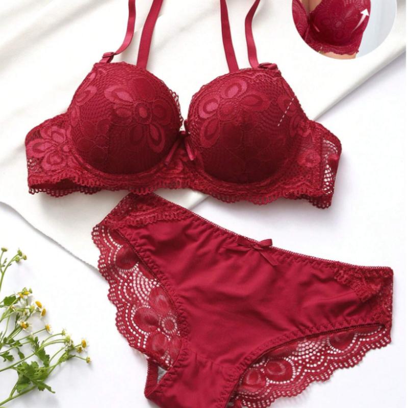 Floral Lace Underwire Bra & Panty Lingerie Set