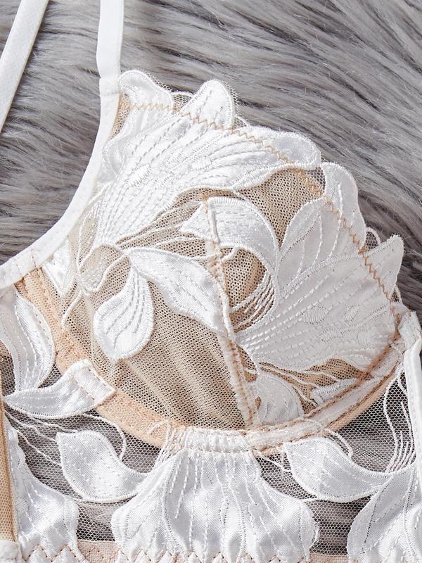Two-Piece Set Women's Floral Embroidery Bra & Sheer Thong, Adjustable Strap Underwire Bra & Panty Set, Lingerie Set for Women