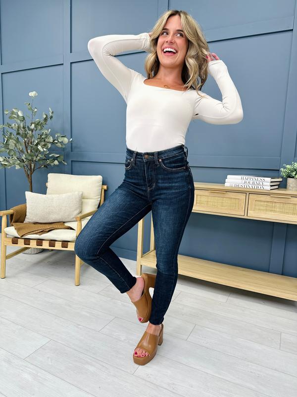 Judy Blue The Trifecta Tummy Control And Butt Lifting Skinny Jeans in REG CURVY