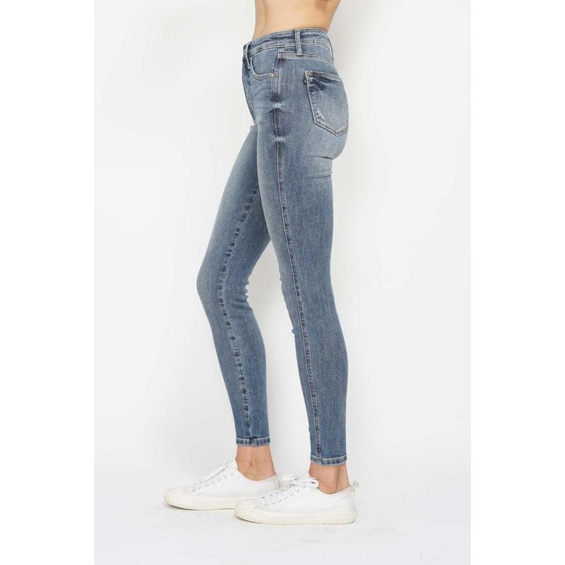 Judy Blue Full Size Tummy Control Contrast Wash Skinny Jeans Casual Womenswear