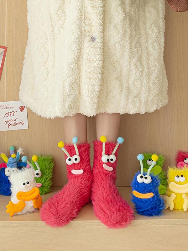 Random Women's 3D Cartoon Decoration Fuzzy Socks, Cute Soft Comfy Crew Socks for Fall & Winter, Women's Socks for Daily Wear
