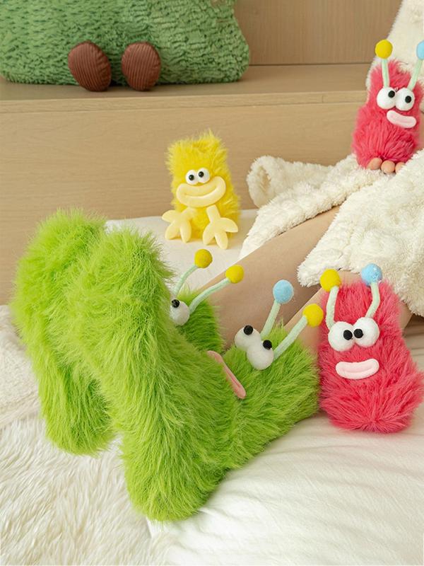 Random Women's 3D Cartoon Decoration Fuzzy Socks, Cute Soft Comfy Crew Socks for Fall & Winter, Women's Socks for Daily Wear