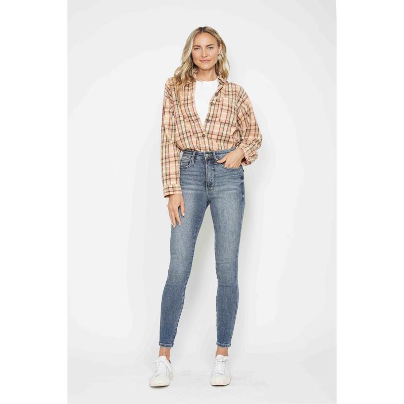 Judy Blue Full Size Tummy Control Contrast Wash Skinny Jeans Casual Womenswear
