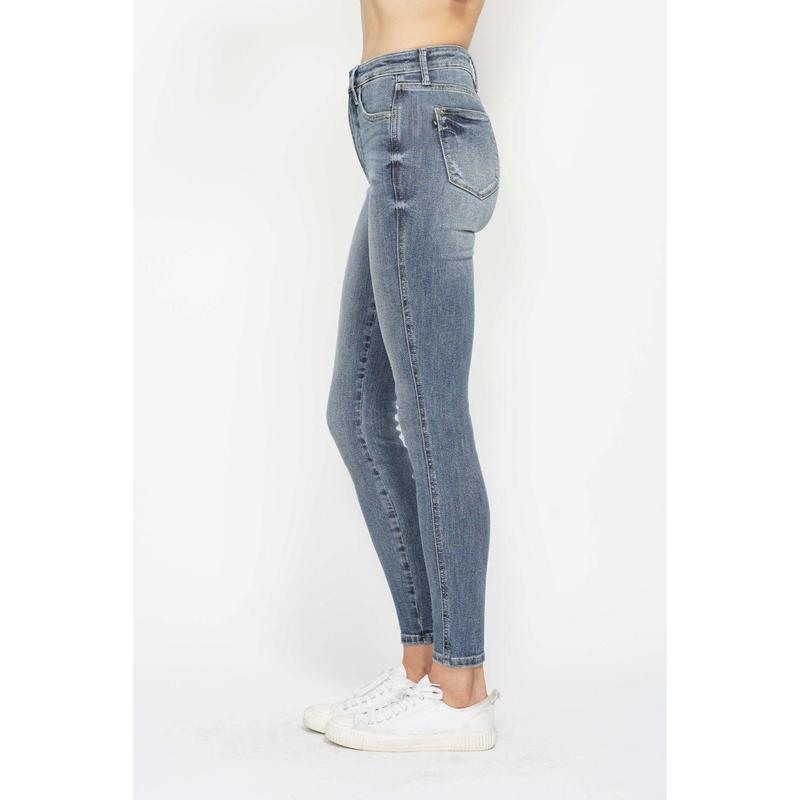 Judy Blue Full Size Tummy Control Contrast Wash Skinny Jeans Casual Womenswear