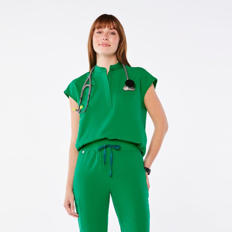 women's Evergreen Rafaela Oversized Scrub Top™
