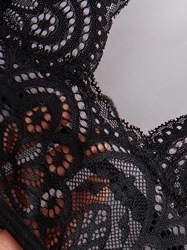 Women's Floral Lace Cut Out Sheer Sexy Lingerie Set, Adjustable Strap Scallop Trim Bra & Crotchless Panty Set, Fashion Romantic Women's Underwear Set for All Seasons